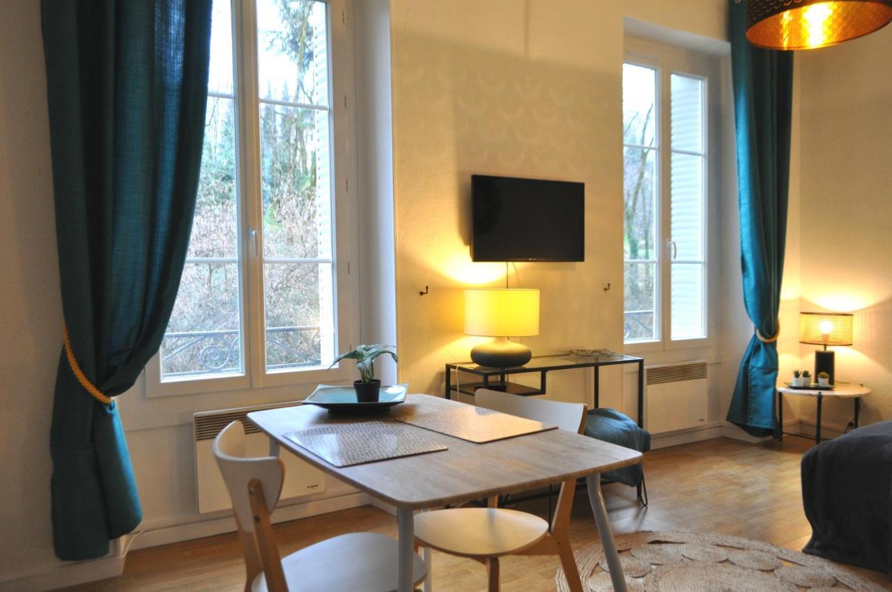 Charme et tranquillité, dans résidence avec piscine, L’APARTÉ - SEJOURAIX Aix-les-Bains Extérieur photo